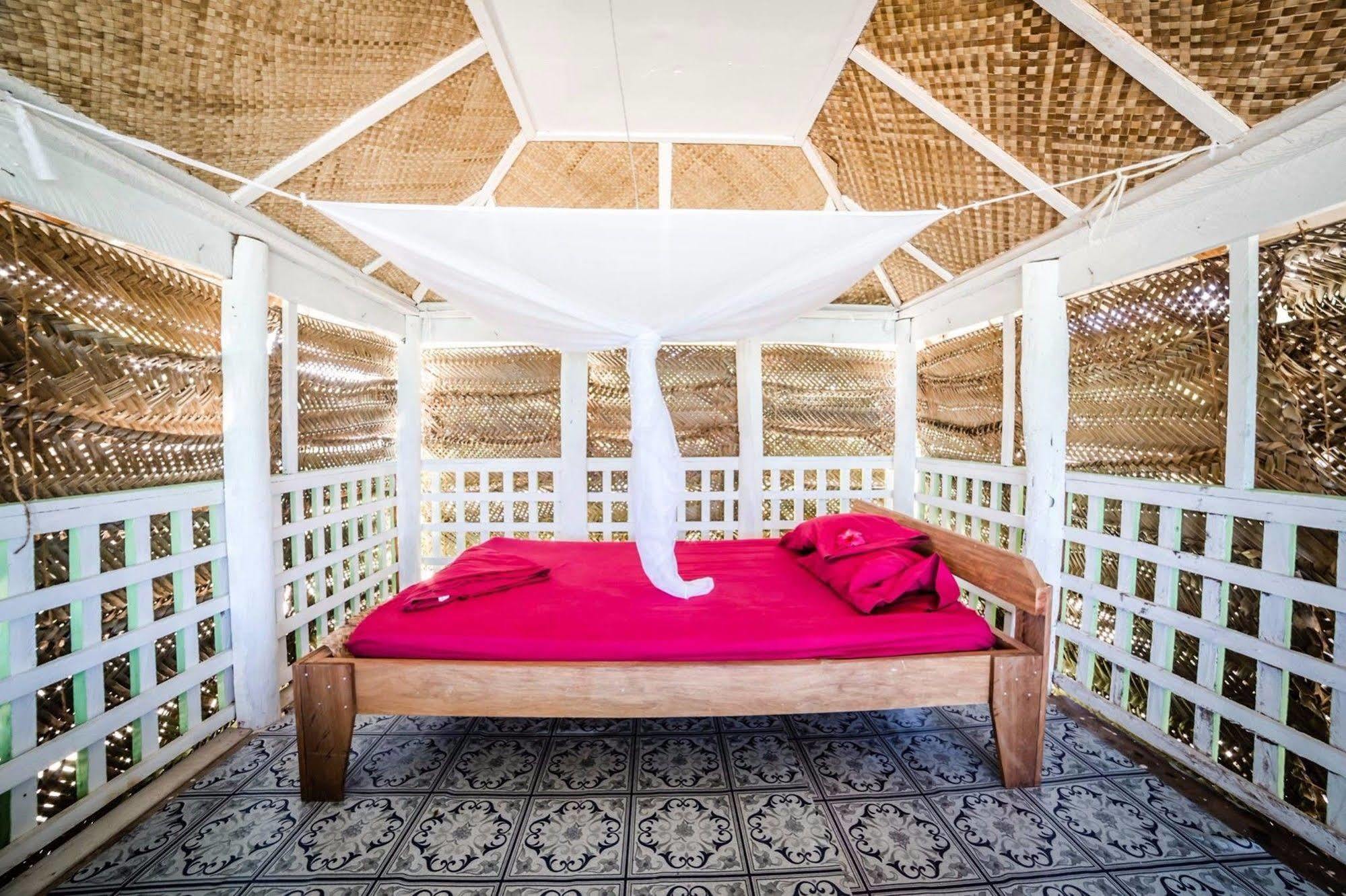 Tailua Beach Fales Manase Exterior photo