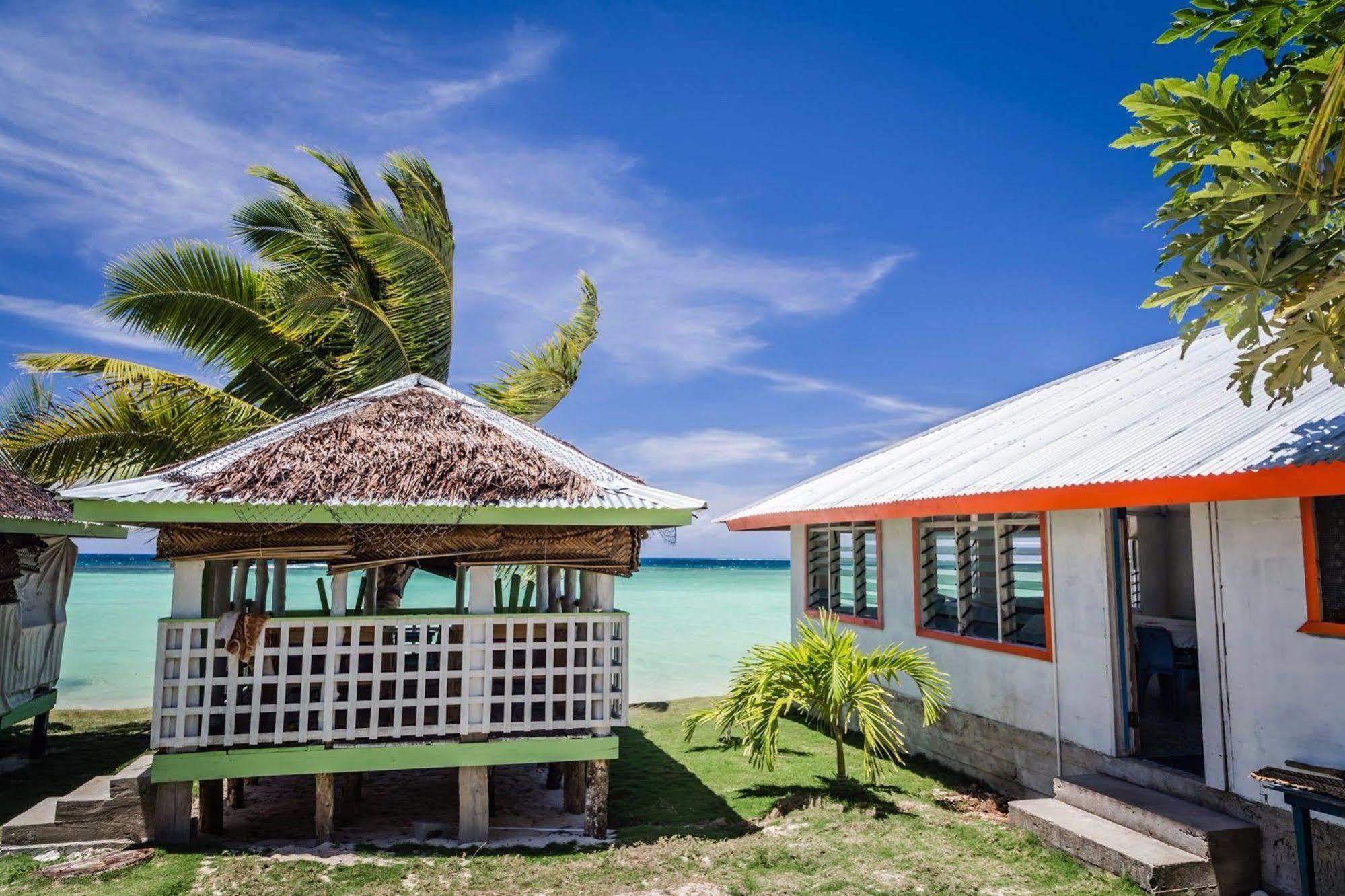 Tailua Beach Fales Manase Exterior photo